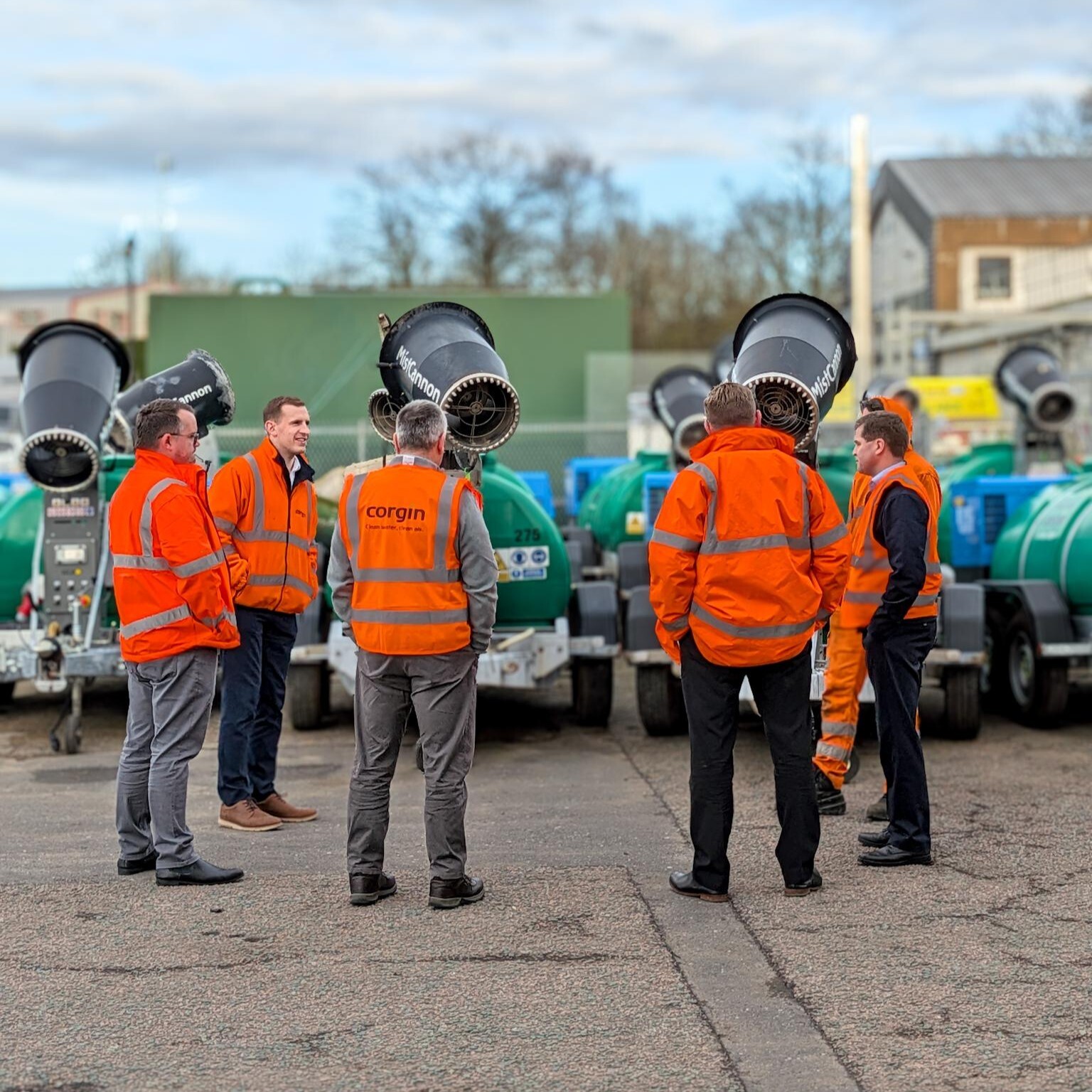 corgin-team-staff-focusing-on-solutions-values