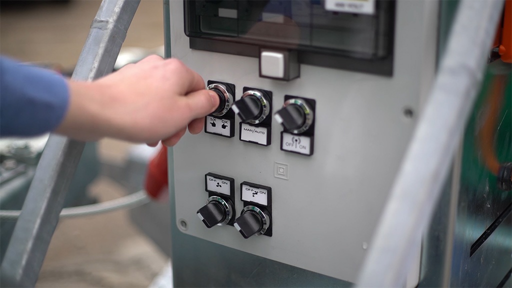 How to Reengage the Oscillation Gear on a MistCannon Rover/Ranger